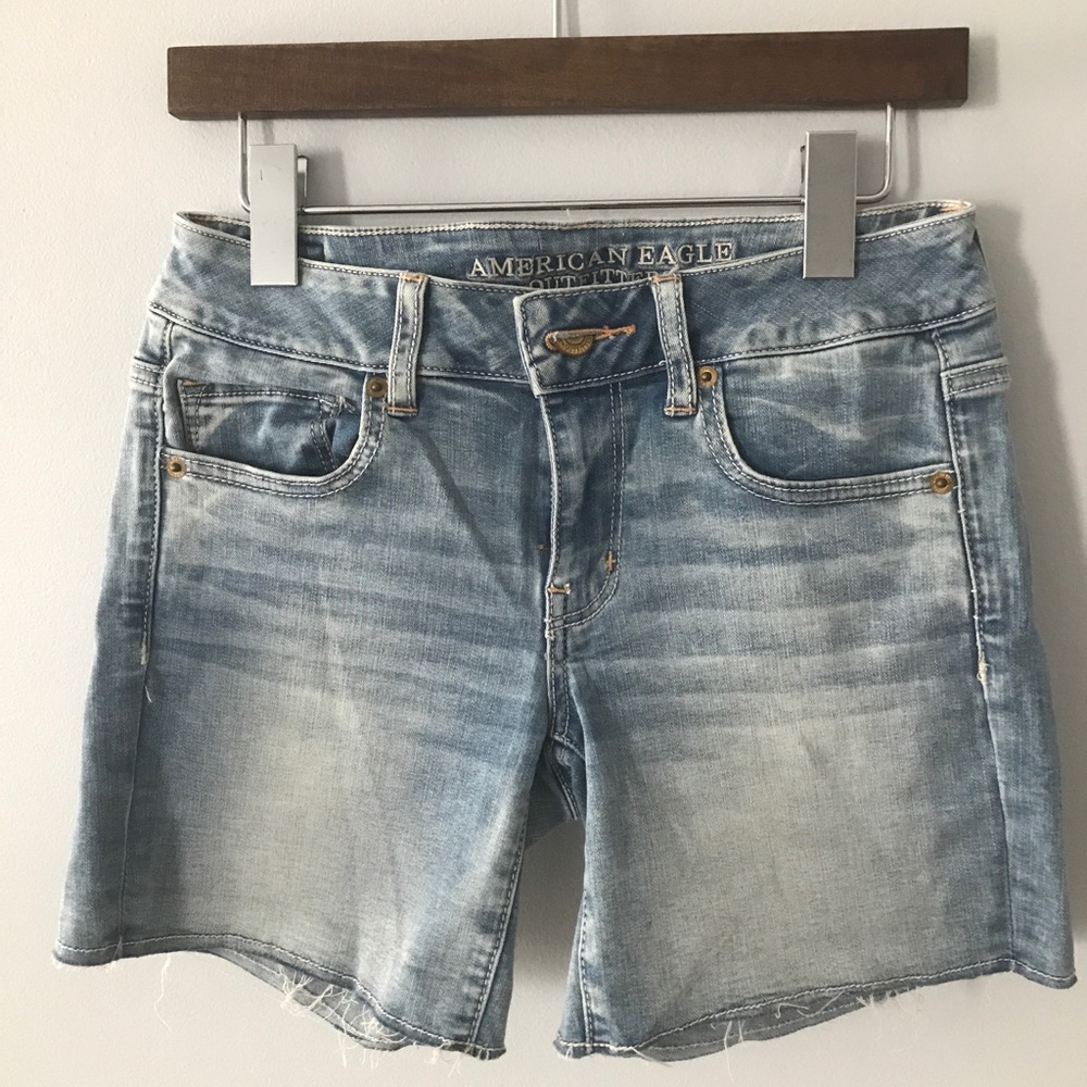 Stretchy jeans shorts